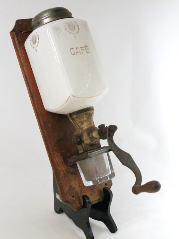 Antieke Wandkoffiemolen Zassenhaus (Art. 4503)